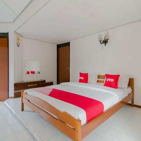 Oyo 1996 Koneng Hotel Cibodas Екстер'єр фото