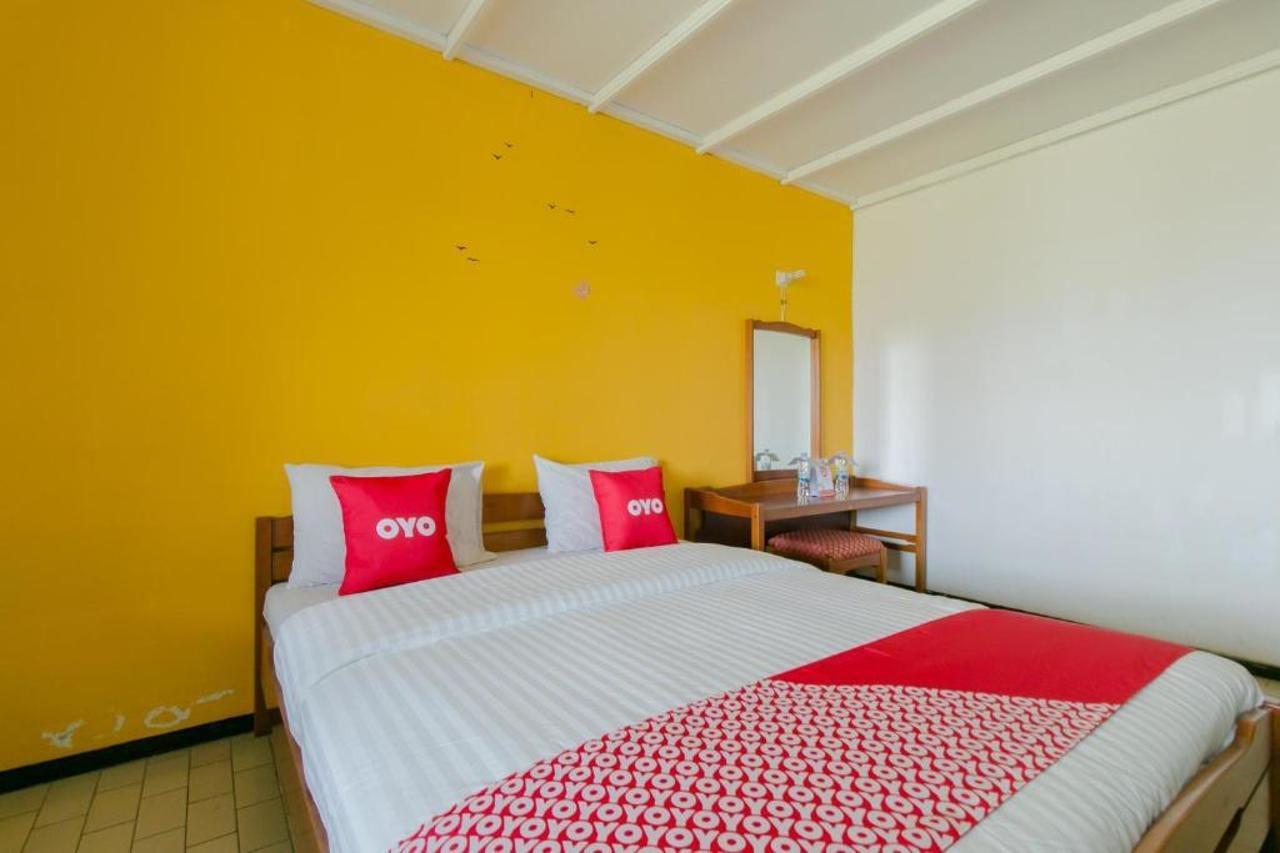 Oyo 1996 Koneng Hotel Cibodas Екстер'єр фото
