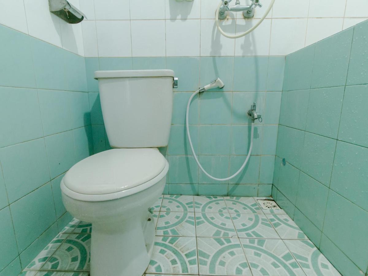 Oyo 1996 Koneng Hotel Cibodas Екстер'єр фото